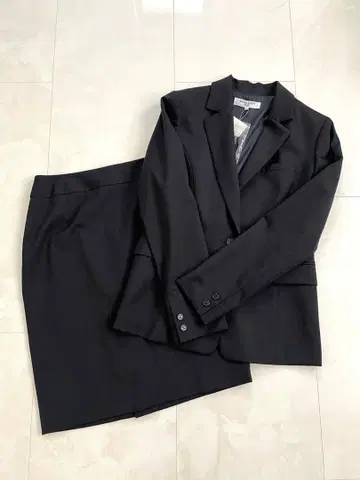 내추럴 뷰티 베이직 수트 사이즈 L