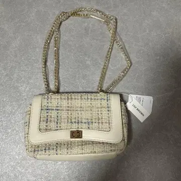 릴리 브라운 골드 체인 백 택 포함 미사용 새상품