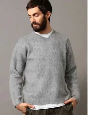 알파카 샤기 V넥 니트