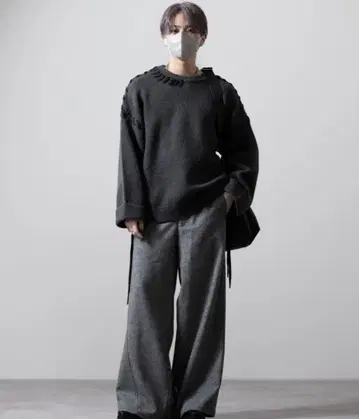 ( 완판템 ) CLEL 클레일 핸드스티치 사이드레이스 니트 차콜그레이