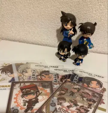 명탐정 코난 피규어와 카드 세트
