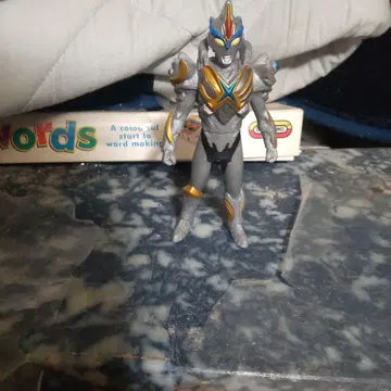 울트라맨 엑시드 엑스 베타 스파크 아머 소프트 비닐