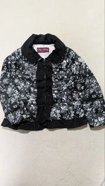 슈퍼 뷰티 다운 자켓 미사용 42 사이즈