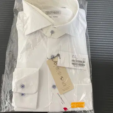 화이트 긴팔 와이셔츠