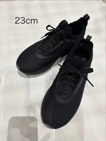 새상품급 푸마 PUMA 러닝화 23cm 소피아 여성용