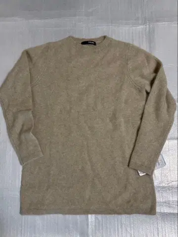 택 포함 새상품 NEMIKA 라쿤 긴팔 스웨터