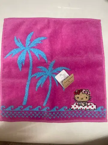 헬로 키티 아일랜드 스타일 일광화상 키티 손수건