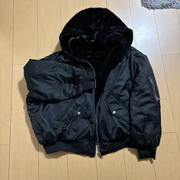 ZARA 플리스 MA-1 후드 부착 자켓 블랙 리버서블