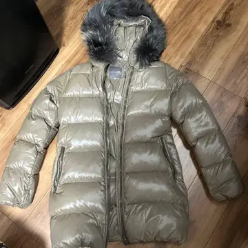 DANETICA 카키 퍼 롱 다운 자켓