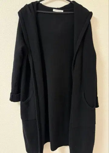 [ 엠프리미어 블랙 ] 롱 가디건 후드 부착 캐시미어 혼방