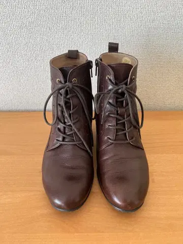 가죽 레이스업 부츠 다크 브라운