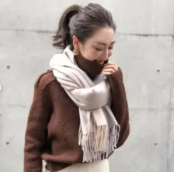 카네코 마키 씨 x I-SOOK 오리지널 캐시미어 대형 스톨 바이컬러