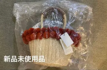 interstaple 인터스테이플 바스켓 백 폼폼