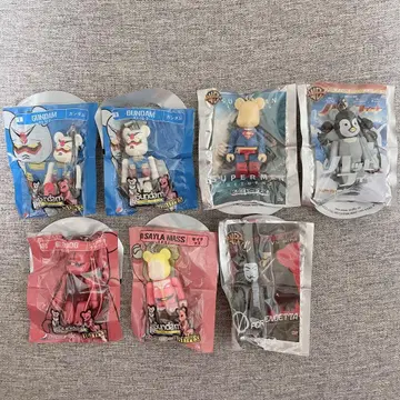 큐브릭 베어브릭 피규어 키링 7체 세트