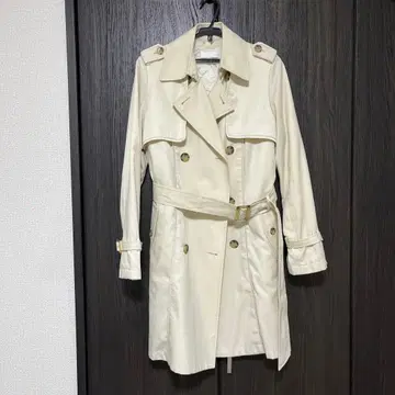 아이보리 트렌치코트 더블 브레스트