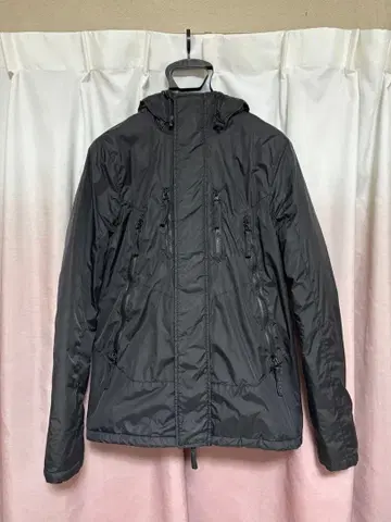 DUVETICA 블랙 다운 자켓