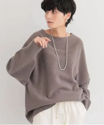 밴야드 스톰 루즈 실루엣 니트