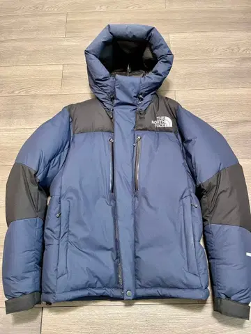 THE NORTH FACE 바르톨로 라이트 네이비 다운 자켓 새상품급