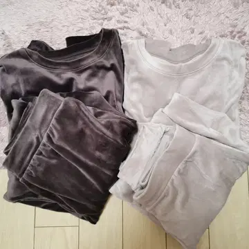 [새상품급] UNIQLO 울트라 스트레치 스무스 세트 핑크, 퍼플