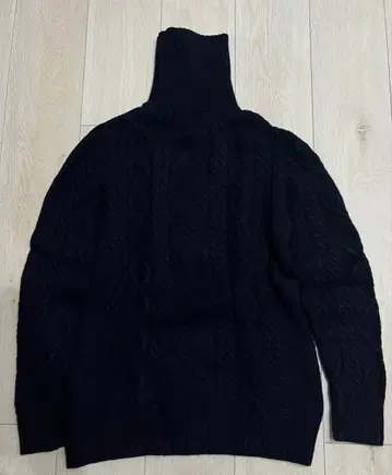 유나이티드 애로우즈 A DAY IN THE LIFE 터틀넥