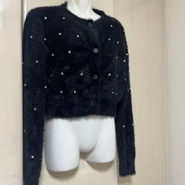 블랙 펄 장식 크롭 니트 가디건