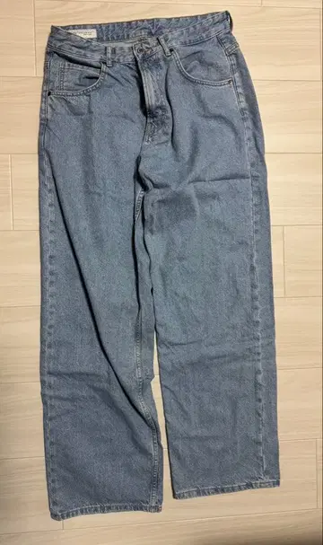 ZARA 배기 핏 데님