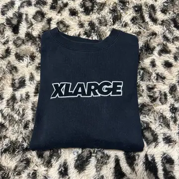 XLARGE 블랙 맨투맨 M 사이즈