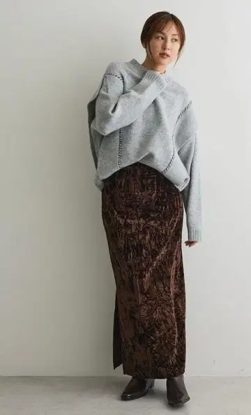 그린 파크스 핸드 스티치 디자인 니트 풀오버