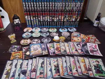 귀멸의 칼날 전권 세트 + 스티커, 캔 배지 등