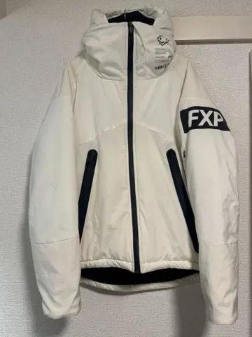 FLASH PACKER 다운 자켓 화이트