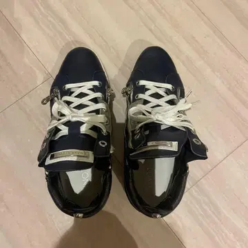 마크앤로나 골프화