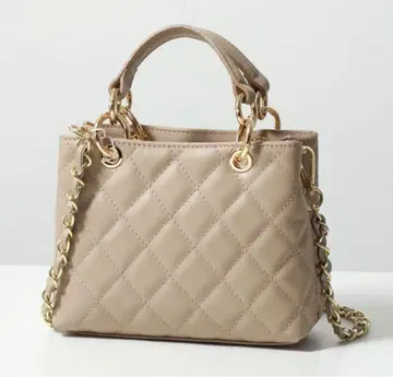 [ 새상품 ] AULENTTI 퀼팅 체인 숄더백