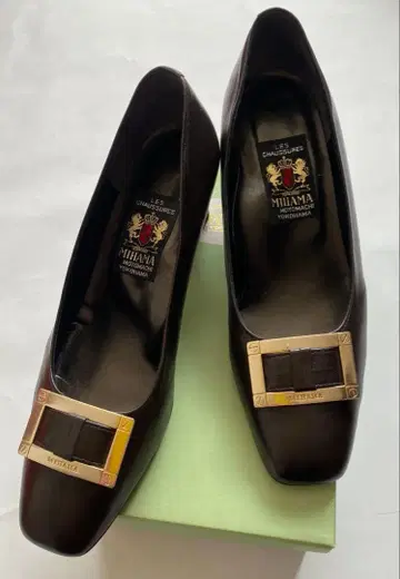 MIHAMA 스퀘어 모티브 펌프스