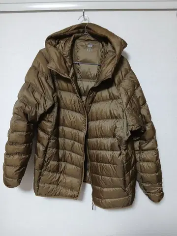 유니클로 울트라 라이트 다운 브라운