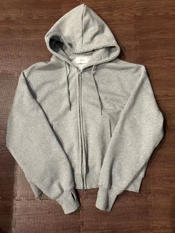 소에르테 지퍼 후드티