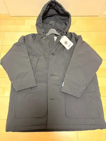 [ 택 포함 새상품 ] Java 블랙 다운 자켓 후드 부착 방한 아우터