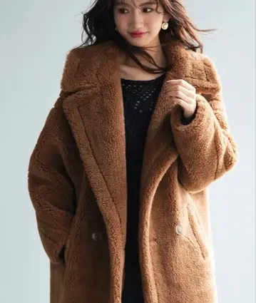 SAISON DE PAPILLON 테디베어 코트