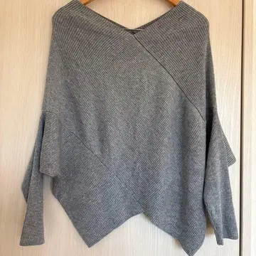 FENNEL 페넬 V넥 변형 크로스 디자인 M 그레이