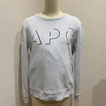 APC 그레이 로고 크루넥 맨투맨