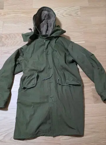 저널 스탠다드 모즈 코트 탈부착 보아 있음