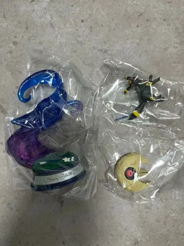 흔들리는 포켓몬의 한때 블래키&루나토