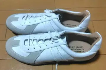 GERMAN TRAINER REPRODUCTED EDITION MODEL