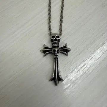 스컬 크로스 실버 목걸이