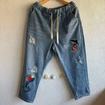 새상품 미사용 구제풍 앞 자수 데님 (사이즈 34)