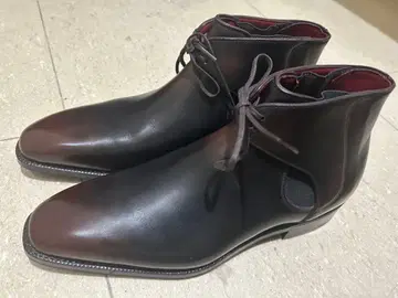정가 13만 정도 노먼 비랄타 부츠