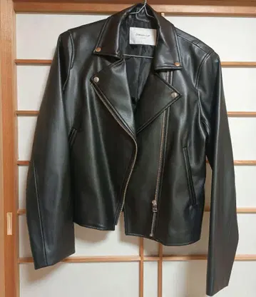 OPAQUE.CLIP 블랙 라이더 자켓