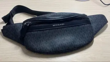 MICHAEL KORS 바디백