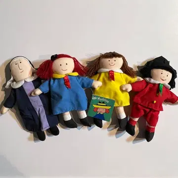 마들렌 인형 4체 세트 파밀리아