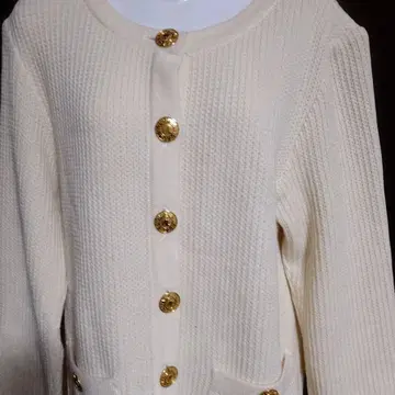 안드레 루치아노의 두꺼운 원단 가디건