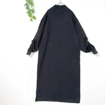 [ Sugar Rose ] 소매 이소재 하이넥 롱 니트 원피스 블랙